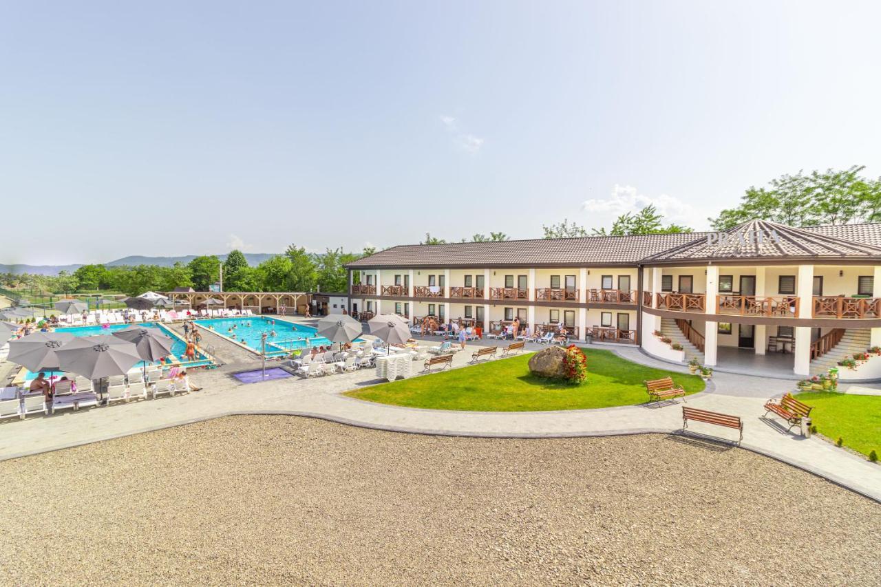 Hotel Praha Solotvyno Exterior foto